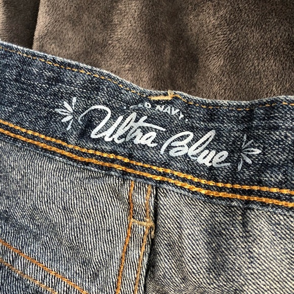 Old Navy Size 12 Jean Shorts - Picture 3 of 7